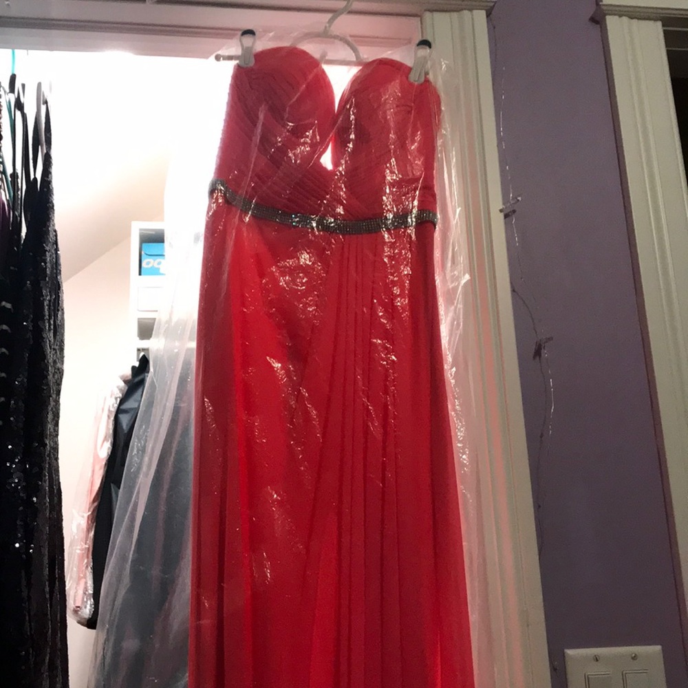 La femme prom dress